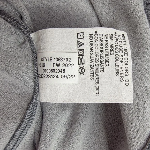 NWT Under Armour ColdGear Fitted Mock Base Layer Women's Large Charcoal Shirt - Picture 10 of 15